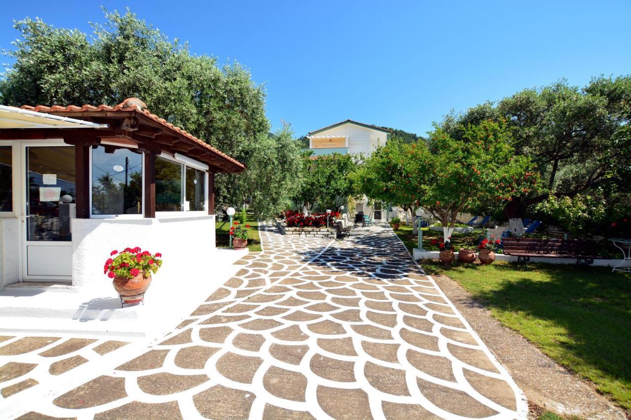 Villa Emilia Пахис Екстериор снимка