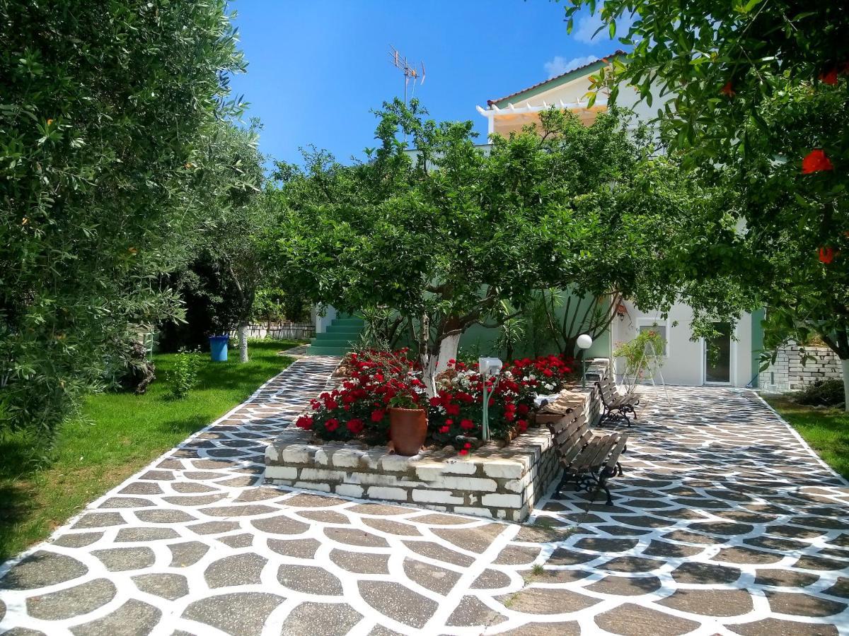 Villa Emilia Пахис Екстериор снимка