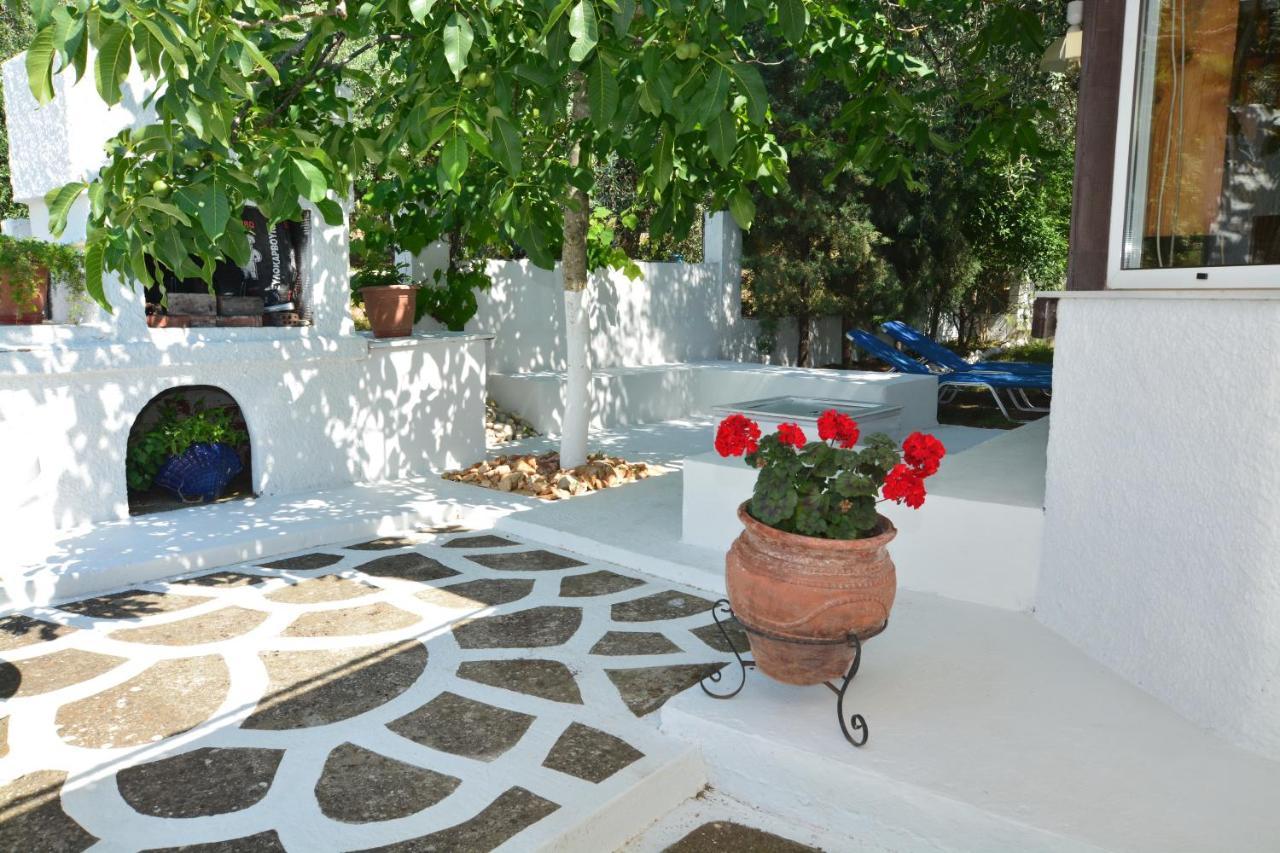 Villa Emilia Пахис Екстериор снимка
